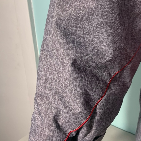 Women’s Zeroxposur Grey/Red 3 in 1 jacket with hood 1 size Medium EUC - Picture 12 of 14